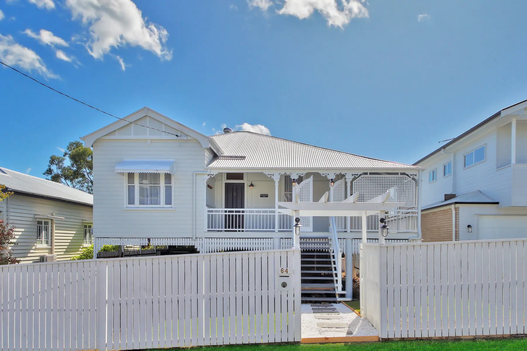 buying or renting brisbane real estate