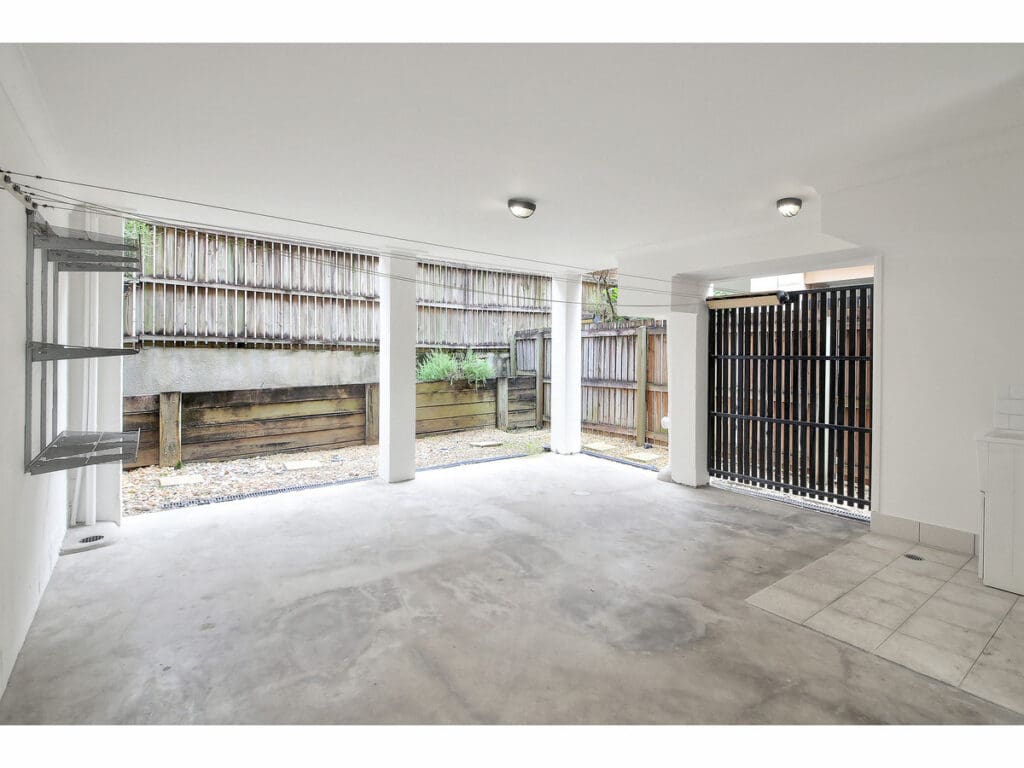 13/7-11 Cardross Street, Yeronga - Thumbnail 2