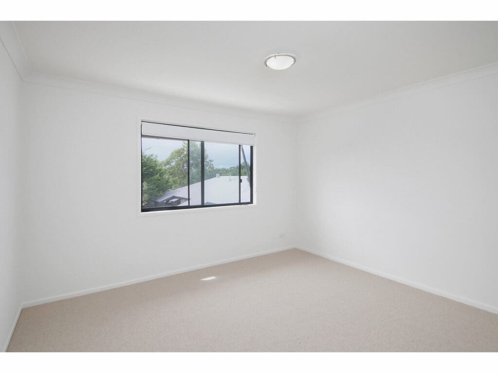 13/7-11 Cardross Street, Yeronga - Thumbnail 7