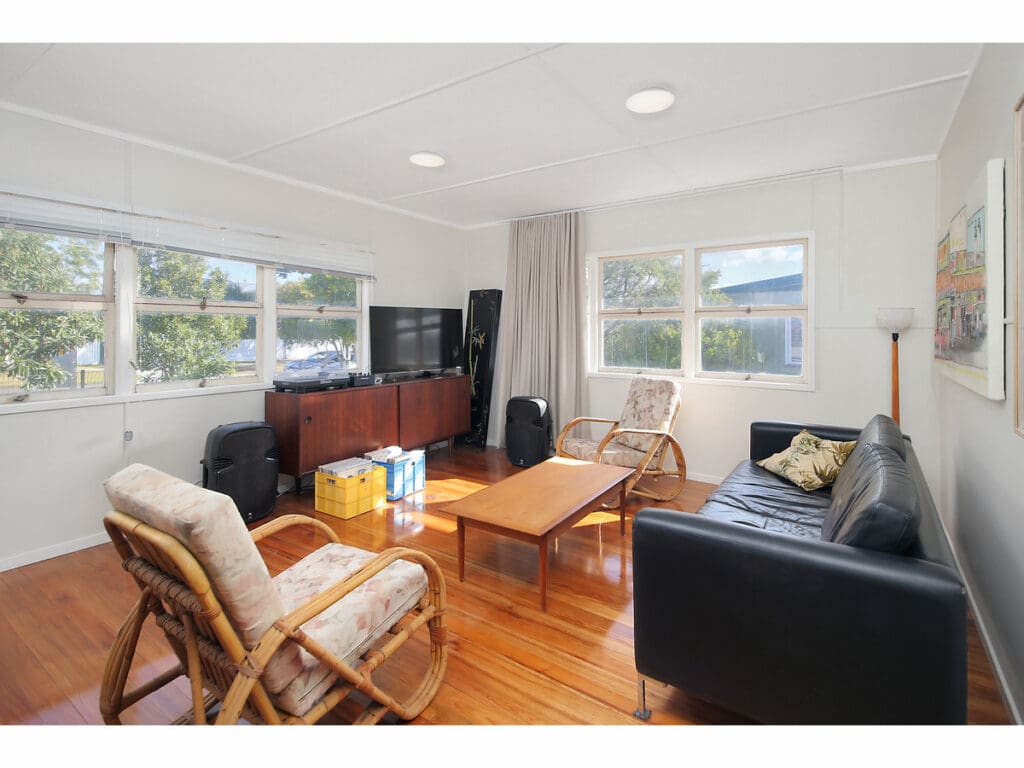 18 Malvern Street, Salisbury - Thumbnail 2