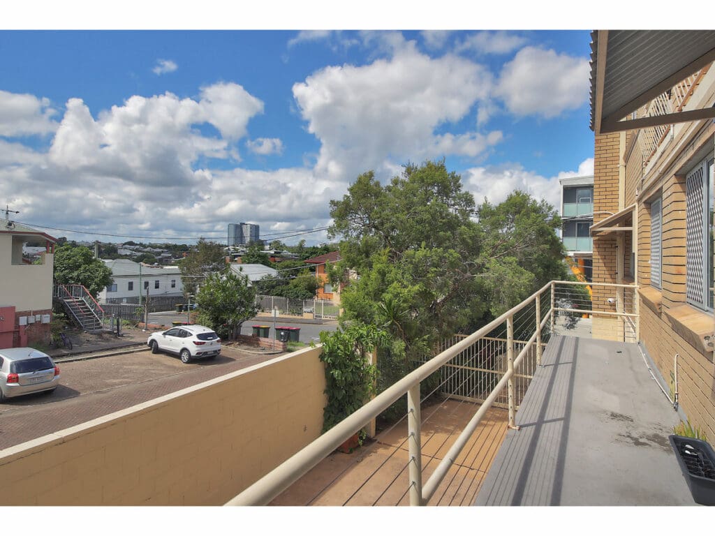 1/19 Wilton Street, Woolloongabba - Thumbnail 3
