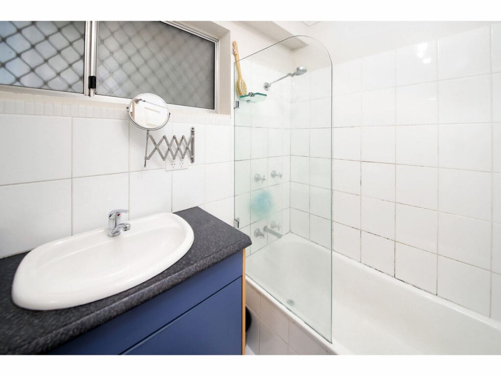 1/19 Wilton Street, Woolloongabba - Thumbnail 7