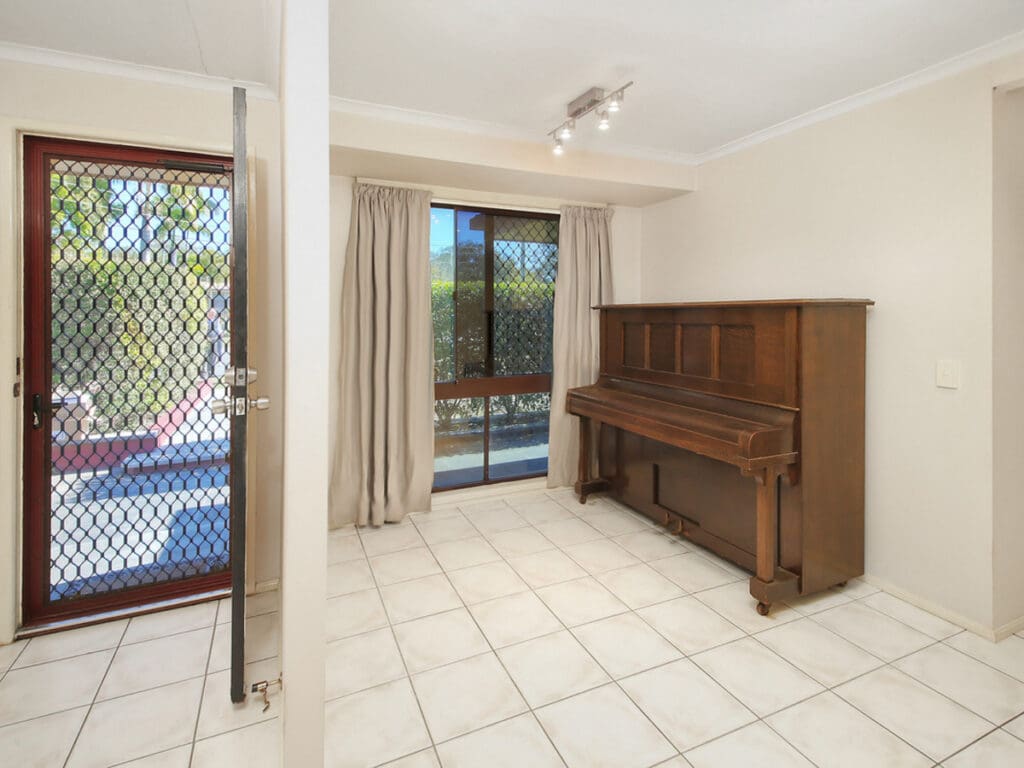 4 Myra Court, Camira - Thumbnail 7