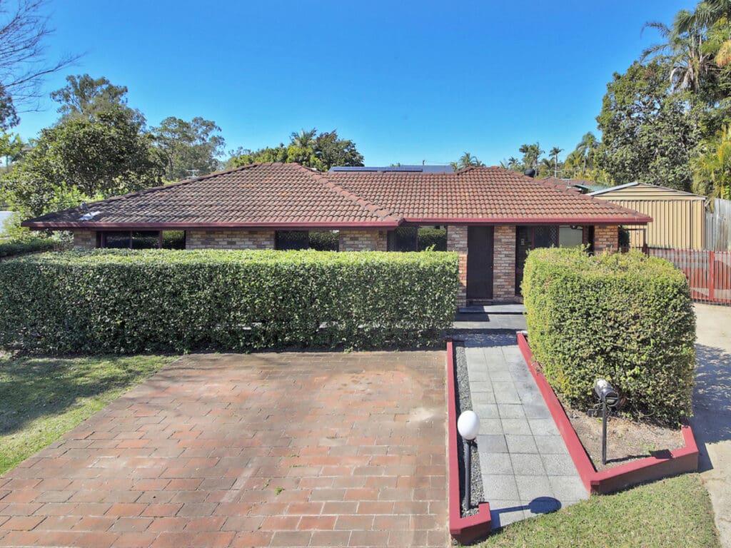 4 Myra Court, Camira - Thumbnail 2