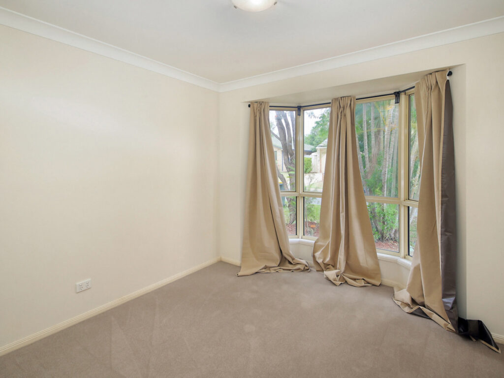 25 Erncroft Place, Rocklea - Thumbnail 2