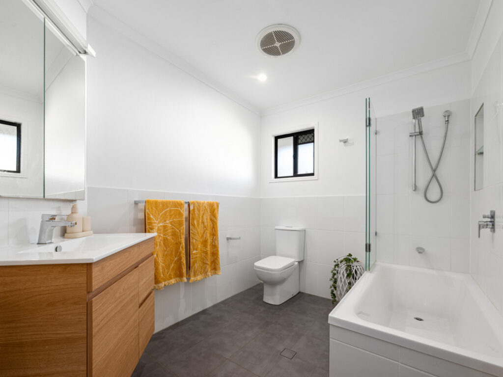 2/30 Rokeby Terrace, Taringa - Thumbnail 6