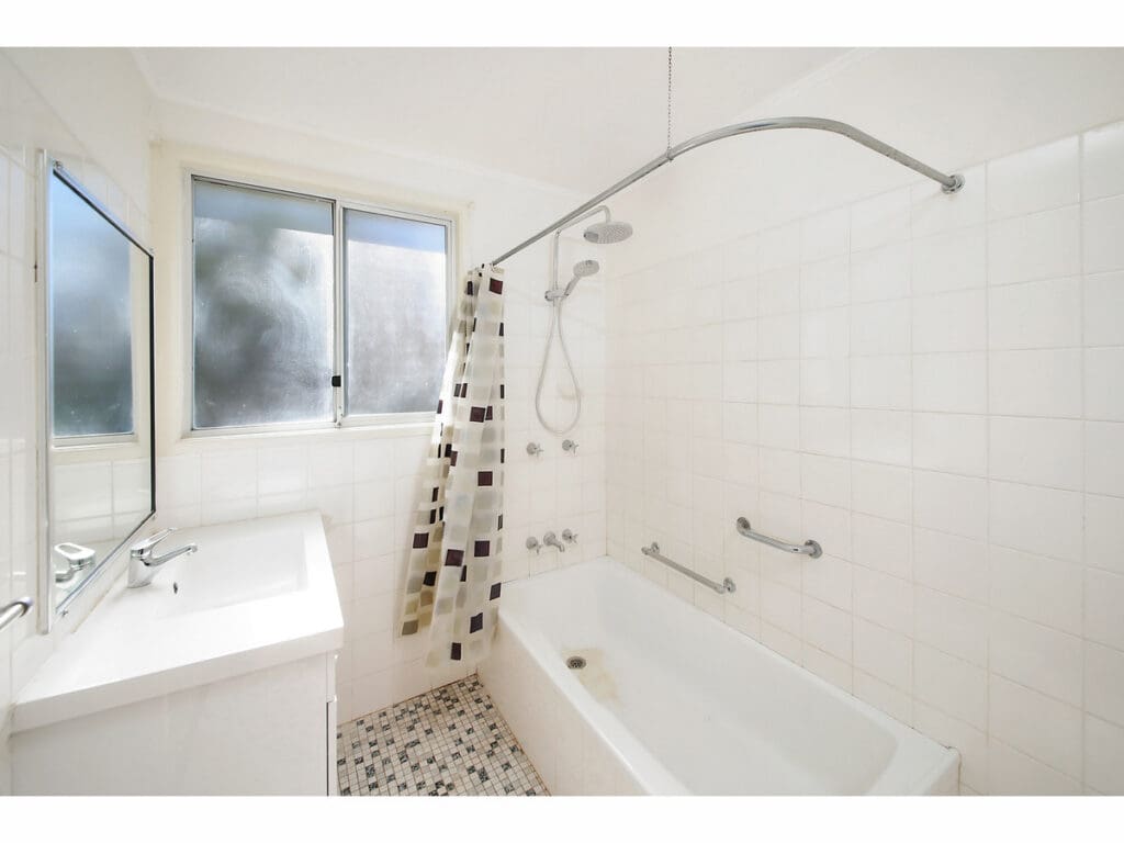 21-23 Palm Grove Avenue, Tamborine Mountain - Thumbnail 6