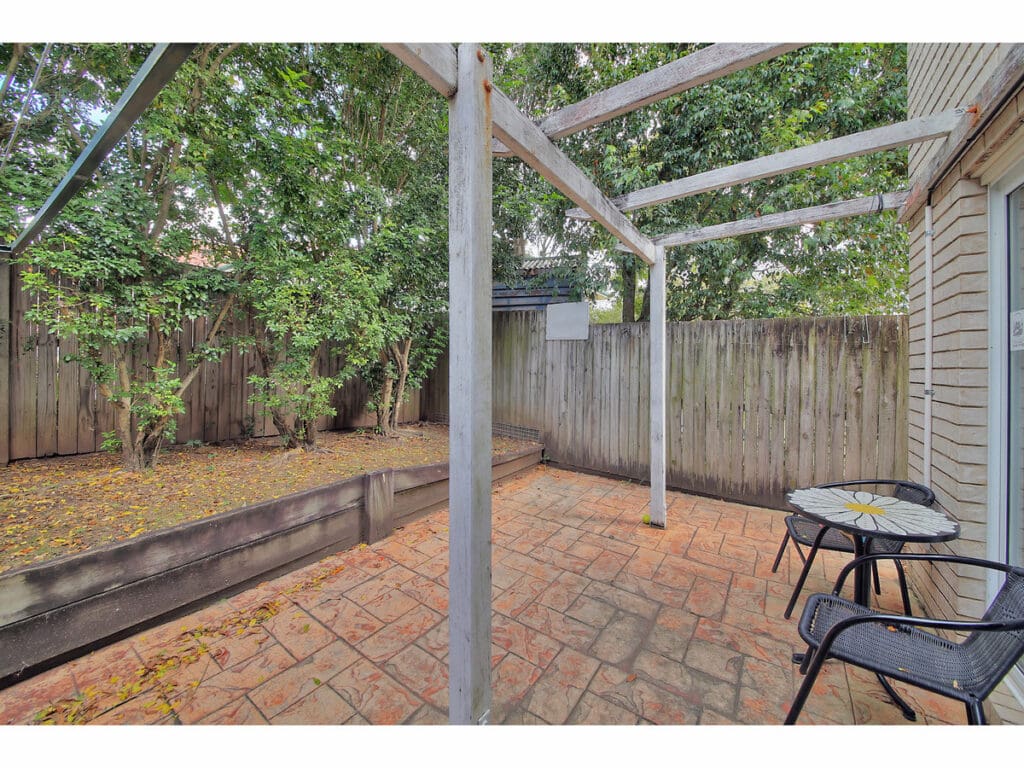 3/8 Grosvenor Street, Yeerongpilly - Thumbnail 2