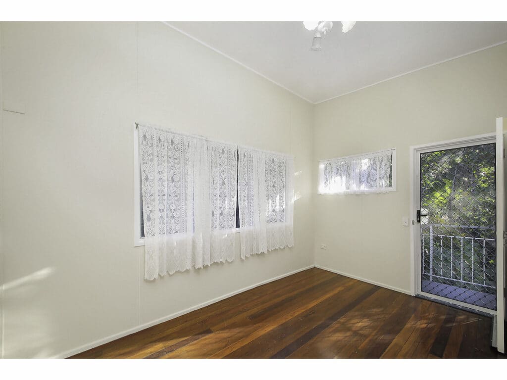 27 Glenwood Street, Chelmer - Thumbnail 6