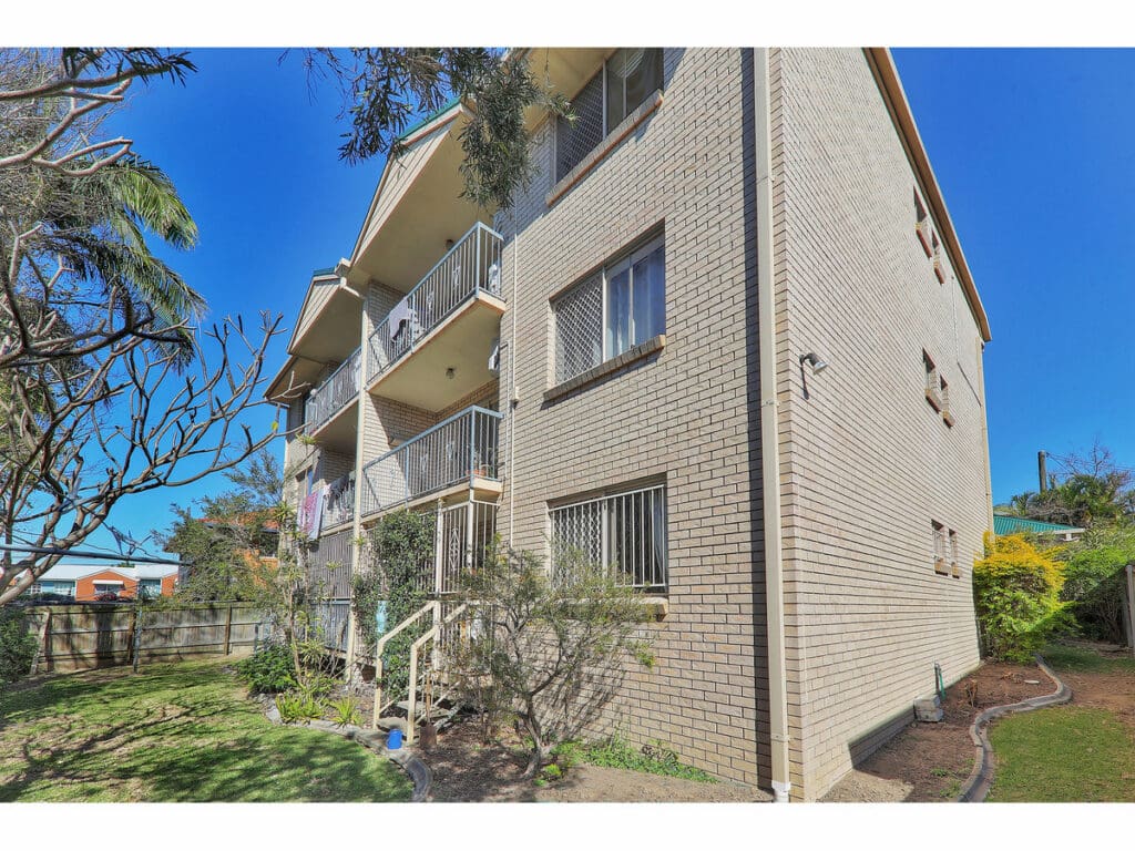 4/51 Lothian Street, Annerley - Thumbnail 2